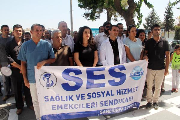 Şanlıurfa’da sağlıkçılardan oturma eylemi