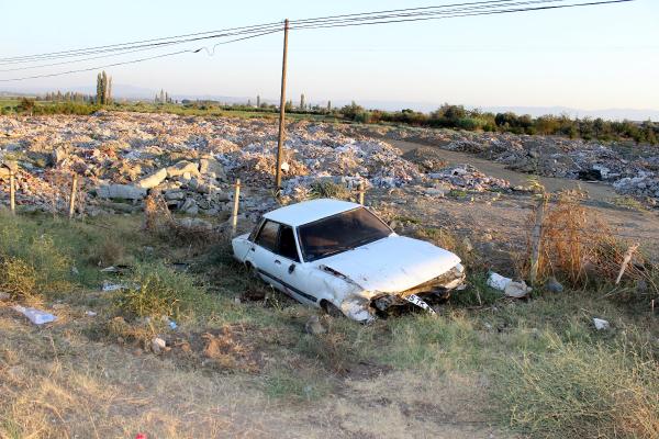 Salihli'de otomobil şarampole yuvarlandı: 1 ölü