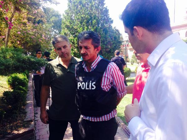 İznik'te iş hanında ceset bulundu (2)