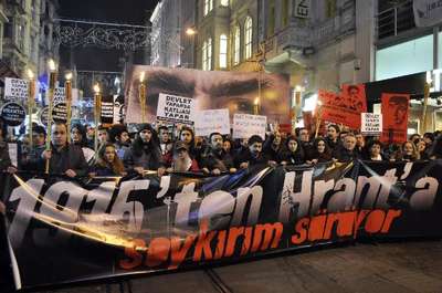Hrant Dink, Beyoğlu'nda meşaleli yürüyüşle anıldı