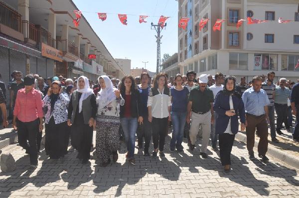 Yüksekova'da sokağa çıkma yasağı kaldırıldı (3)