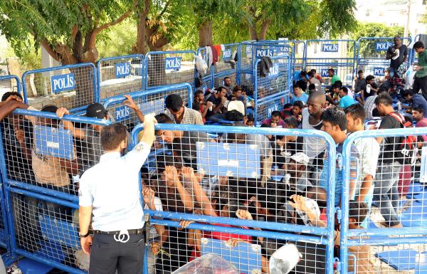 Muğla Valiliği: Kaçaklara gayri insani muamelede bulunulmadı