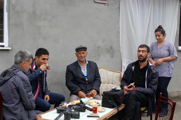 Bakan olan Yalçın Topçu'nun Ardahan'daki baba ocağında sevinç