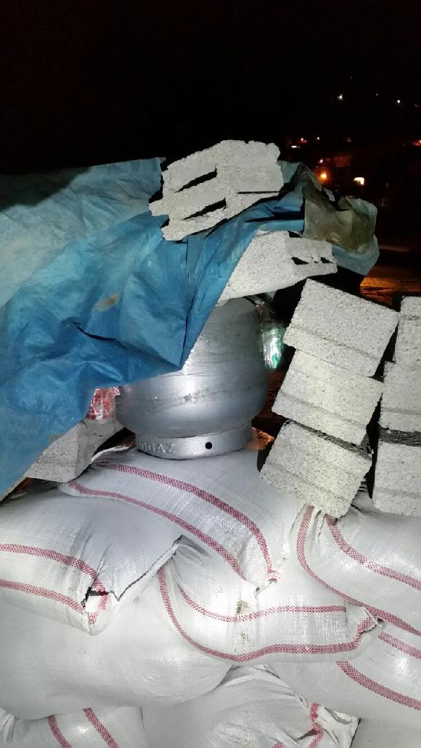 Hakkari'de barikatlar kaldırılıp, tuzaklar temizlendi