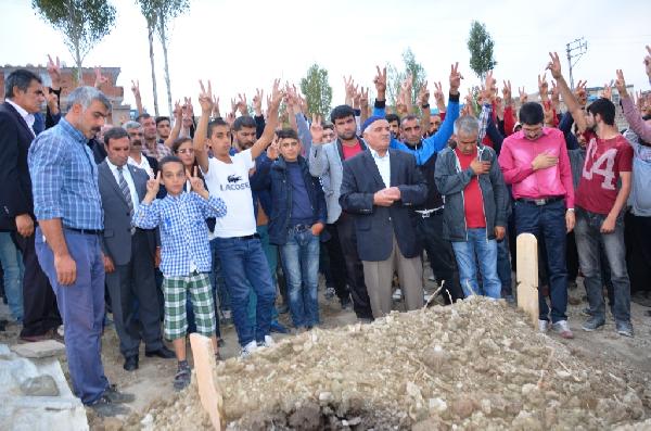 Doğubayazıt'ta öldürülen Tanrıkulu  defnedildi.