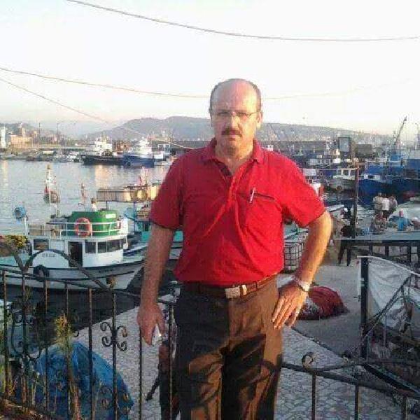 Otomobilini isteyen alkollü oğlunu tabancayla öldürdü