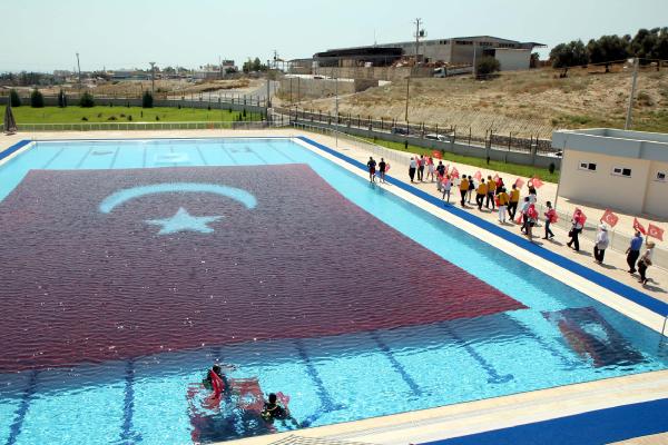 Adana'da 30 Ağustos'a sönük kutlama (2)