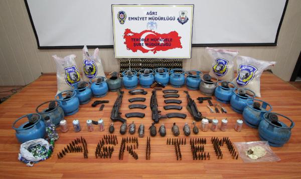 Ağrı'da PKK'nın şehir yapılanmasına operasyon: 14 gözaltı