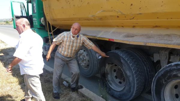 Cenazeye giderken kaza yaptılar