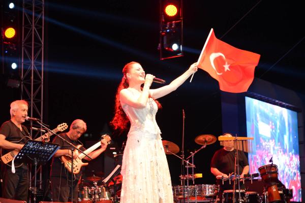 Candan Erçetin: Bu topraklarda daha fazla acı olmasın