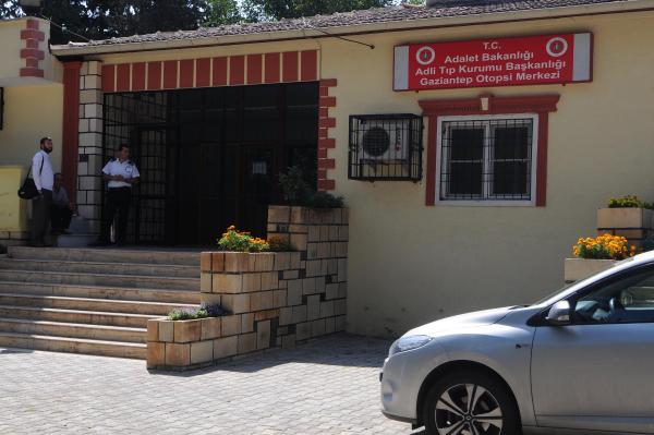 Yakınları, baba ve 2 oğlunun cenazelerini bekliyor
