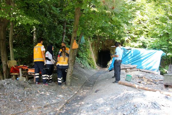Kaçak ocakta metan gazından 2 işçi mahsur