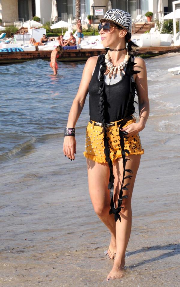 Hande Yener'in patronluk keyfi