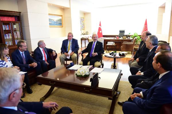 Kılıçdaroğlu, RUYİAD yönetim kurulu üyeleriyle görüştü