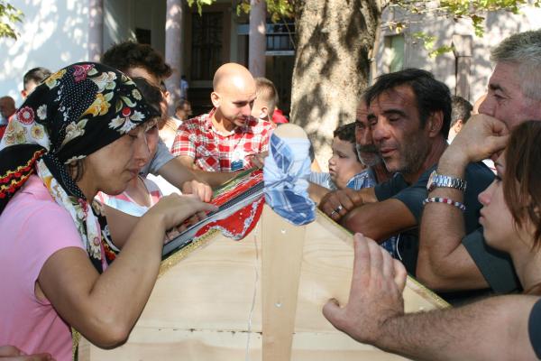 O para toplandı ama Erol'un ömrü yetmedi (2)