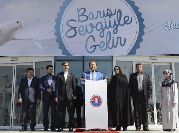 İranlı anne Maltepe’den dünyaya barış mesajı verdi
