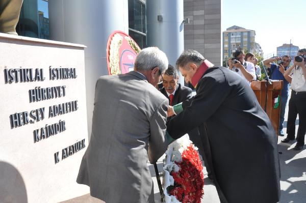 Baro Başkanı Öztekin: Ülke bölünmenin eşiğinde
