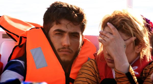 Patlak botlarla kaçakları ölüm yolculuğuna gönderdiler