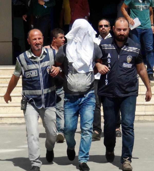 Özbek kadınları fuhuşa zorlayan 2 kişiye gözaltı