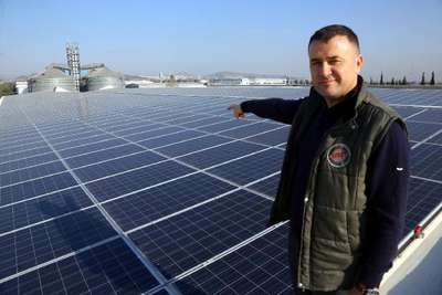 Fabrika elektriğini güneş enerjisinden sağlıyor