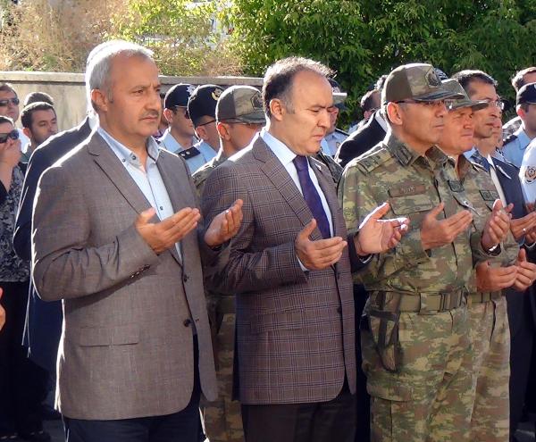 PKK'lılar, 'şüpheli var' ihbarıyla çağrılan polisi şehit etti (3)