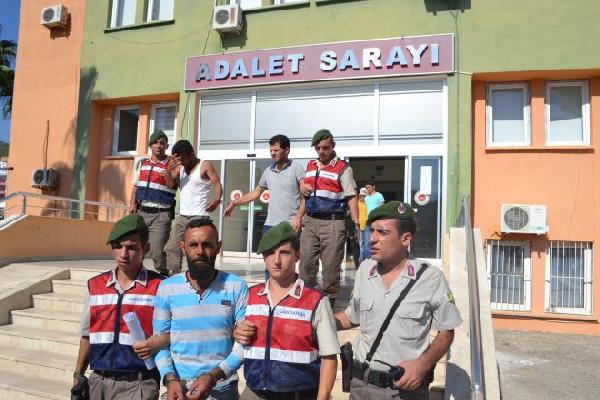Kıbrıs'a gidemeden Anamur'da yakalandılar (2)
