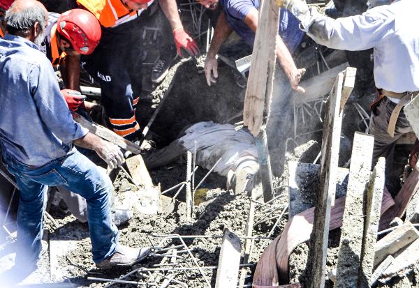Ahlat'ta inşaatta göçük: 1'i ağır, 5 işçi yaralandı