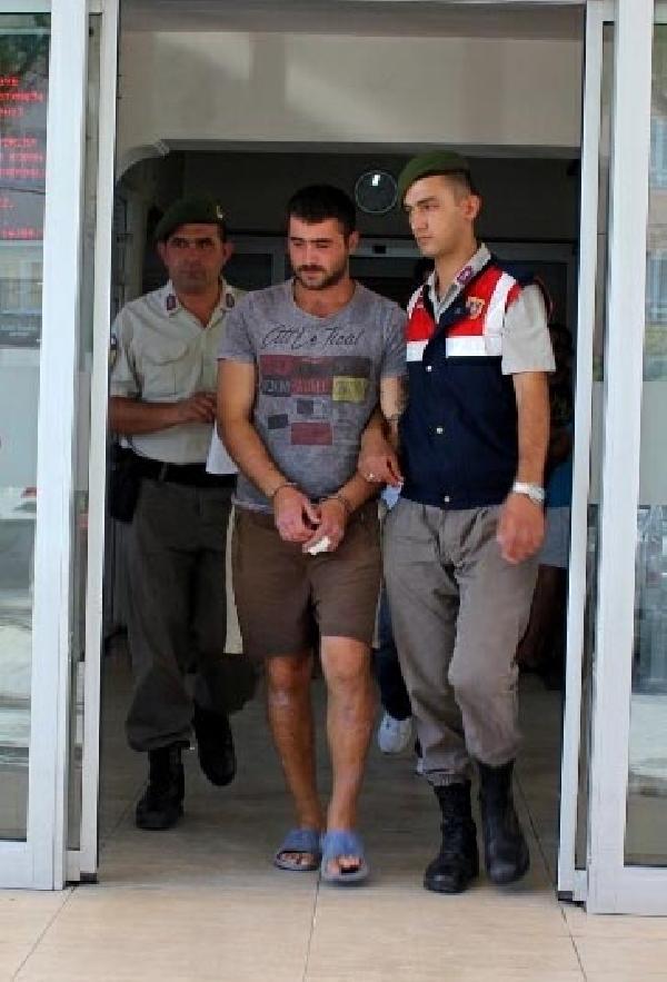 Cezaevi firarisi plajda yakalandı