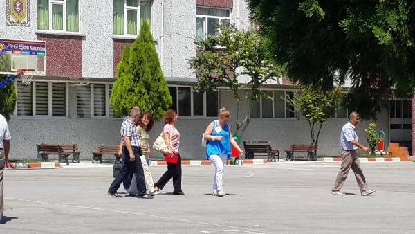 Kırkağaç'ta 'cemaat'e yakın eğitim kurumunda denetleme