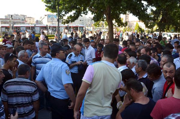 Şüpheli çantadan kıyafet çıktı