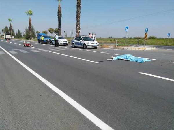Kamyonet, motosiklete çarptı: 2 ölü