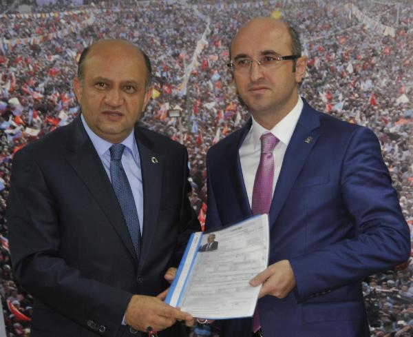 Bakan Işık adaylık başvurusu yaptı