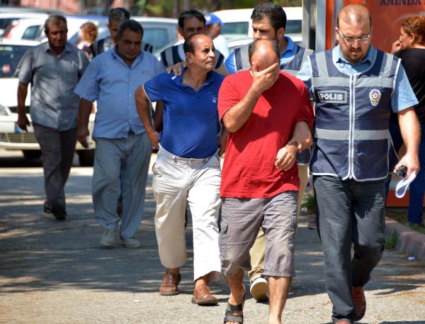 Evlenme vaadiyle fuhuş yaptırılan Özbek kadınları polis kurtardı