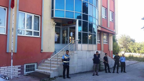 Aksaray'da dershane operasyonunda gözaltına alınan 2 kişi serbest bırakıldı