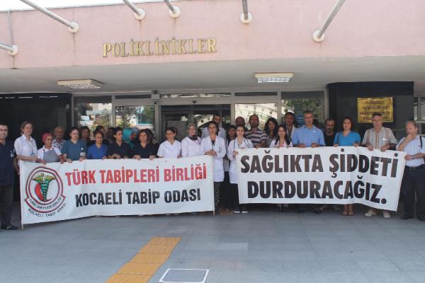 Kocaeli'de doktor ve hemşireye şiddete protesto
