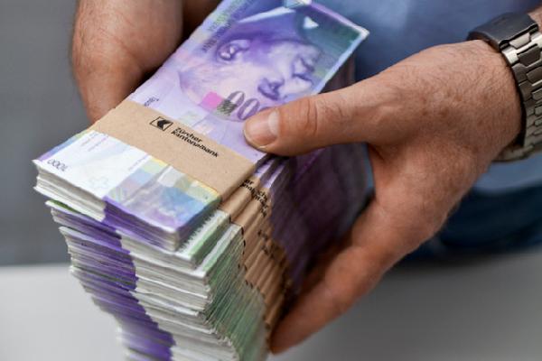 Libya’dan aktarılan paralar İsviçre bankalarının kasasında