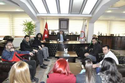 Cübbe ve sarıkla sokağa çıkınca şikayet edildi