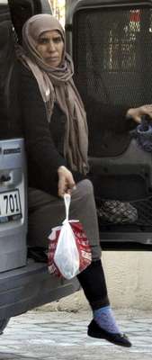 Evden 40 lira çalan kadın tutuklandı