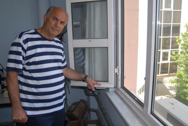 Kene umanı profesöre 'kene' cezası