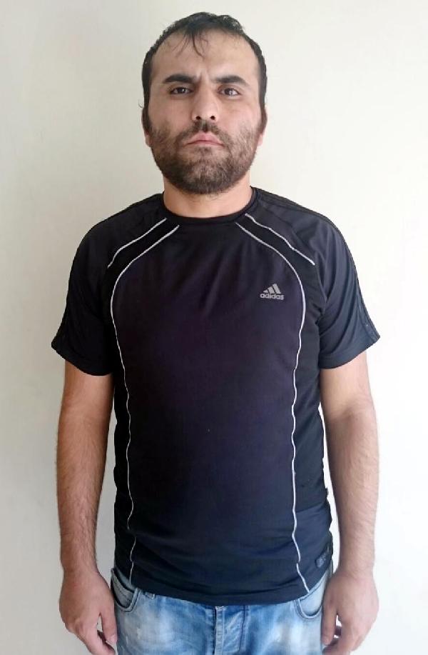 PTT'yi soymaya kalktı, memur sert çıkınca kaçtı