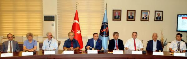 AÜ'nün hedefi yılda 250 robotik operasyon