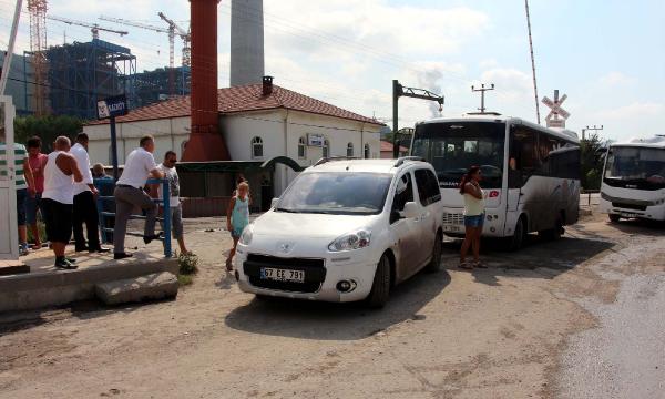 Mahallelinin yol eylemi