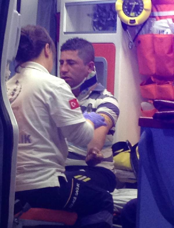 Otobüsün bagajında uyuyan muavin dövüldü