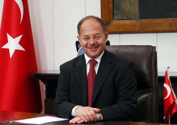 Eski bakan Recep Akdağ, Ak Parti'den yeniden aday adayı
