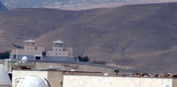Sokağa çıkma yasağı uygulanan Cizre'de büyük operasyon (2)