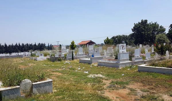 Türk mezarlığına saldırı