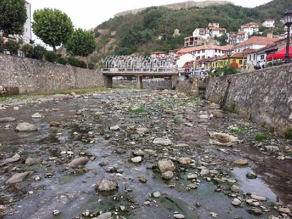 Kosova'da yüzyıllık dere kurudu