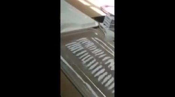 Çetenin kuruluş yıldönümünü hapishanede kokain partisi vererek kutladılar