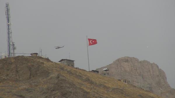 Hakkari'de helikopter hareketliliği