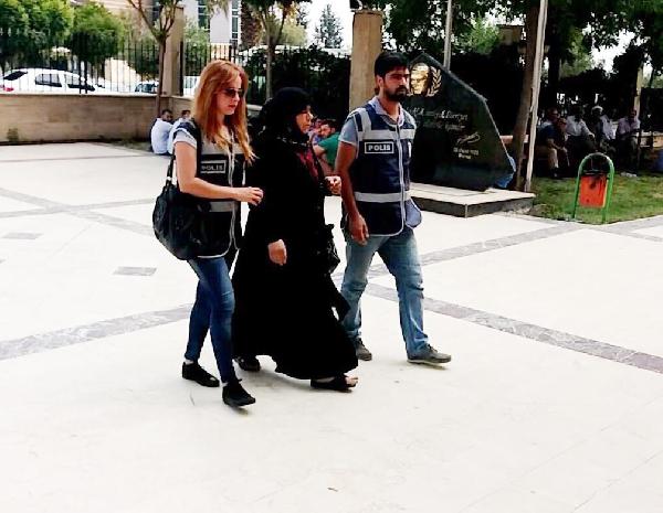 Otobüste hırsızlık yapan kadın gözaltına alındı